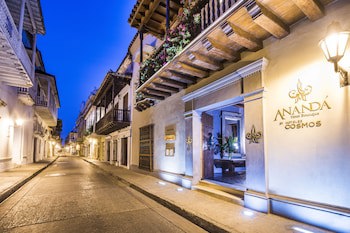 Ananda Hotel Boutique