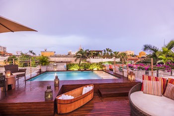 Ananda Hotel Boutique