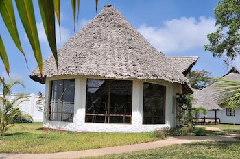 Karafuu Beach Resort & Spa