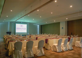 Crowne Plaza Leon, An Ihg Hotel