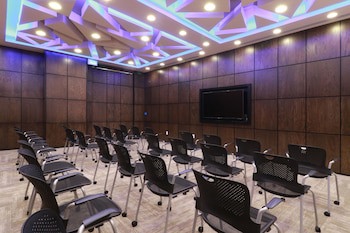 Crowne Plaza Leon, An Ihg Hotel