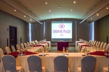 Crowne Plaza Leon, An Ihg Hotel