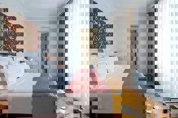 Tomtom Suites - Special Class