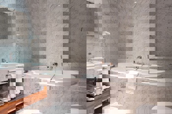 Tomtom Suites - Special Class