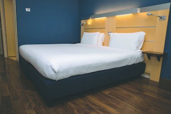 Holiday Inn Express Milan - Malpensa Airport by IHG galeri fotoğrafı
