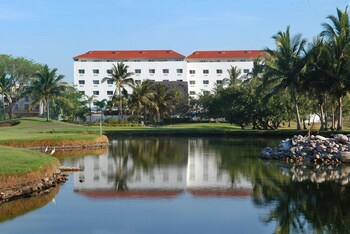 Comfort Inn Puerto Vallarta Golfside & Marina