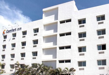 Comfort Inn Puerto Vallarta Golfside & Marina
