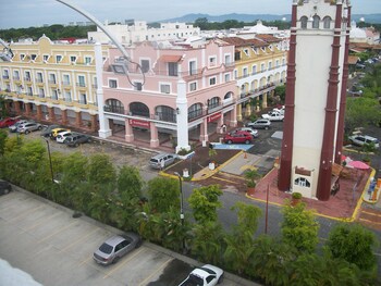 Comfort Inn Puerto Vallarta Golfside & Marina