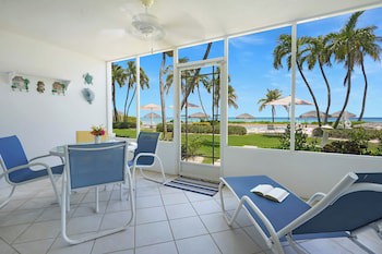 Aqua Bay Club Condos