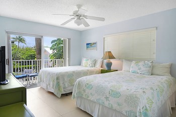 Aqua Bay Club Condos