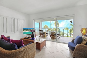 Aqua Bay Club Condos