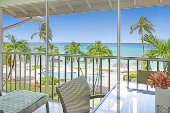 Aqua Bay Club Condos