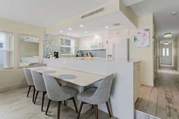 Aqua Bay Club Condos