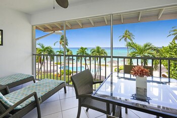 Aqua Bay Club Condos