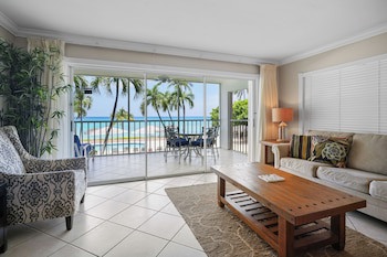 Aqua Bay Club Condos