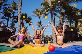 Beach Park Suites Resort
