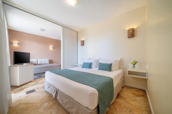 Beach Park Suites Resort