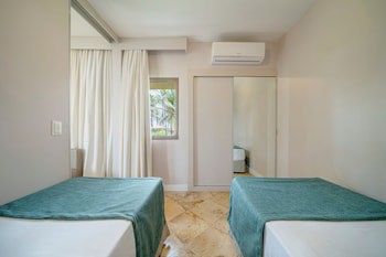 Beach Park Suites Resort