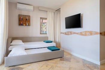 Beach Park Suites Resort