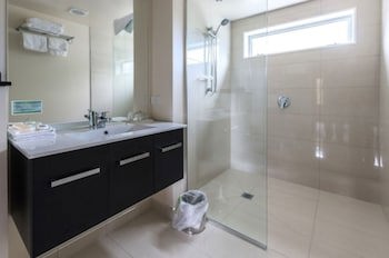 Distinction Te Anau Hotel And Villas