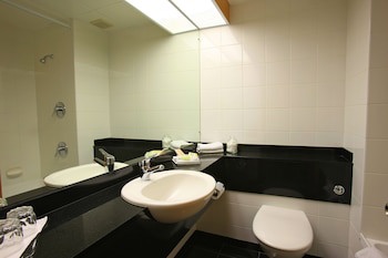 Distinction Te Anau Hotel And Villas