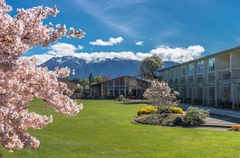 Distinction Te Anau Hotel And Villas