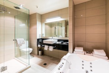 Distinction Te Anau Hotel And Villas