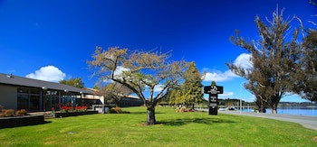 Distinction Te Anau Hotel And Villas