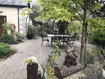 Avlon House Bed & Breakfast