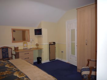 Avlon House Bed & Breakfast