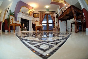 Avlon House Bed & Breakfast