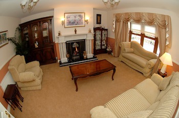 Avlon House Bed & Breakfast