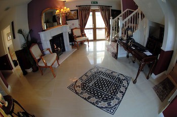 Avlon House Bed & Breakfast