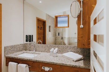 Hotel Drei Quellen Therme fotoğrafı