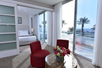 Astral Maris Hotel