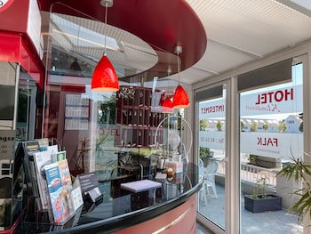 Hotel Falk fotoğrafı