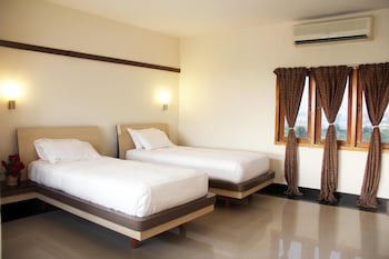 Green Coconut Resort