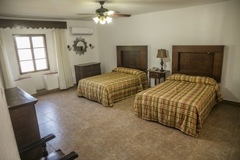 Hotel Playa De Cortes