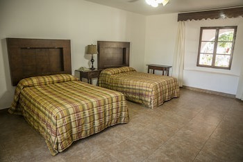 Hotel Playa De Cortes