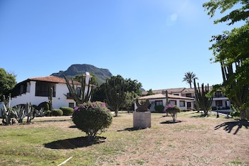 Hotel Playa De Cortes