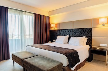 Axis Porto Business & Spa Hotel