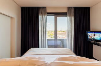 Axis Porto Business & Spa Hotel