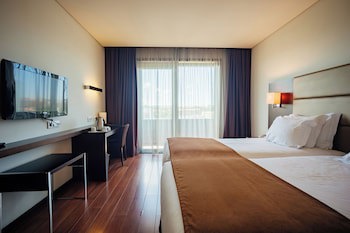 Axis Porto Business & Spa Hotel