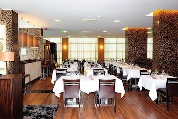 Axis Porto Business & Spa Hotel