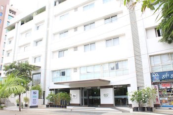 Bizz Tamanna Hotel Hinjawadi, Pune