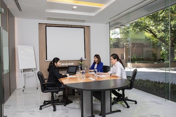 Adelphi Grande Sukhumvit