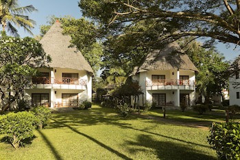 Neptune Village Beach Resort & Spa All Inclusive