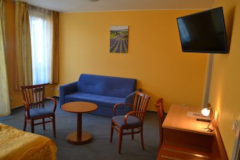 Aparthotel Austria Suites