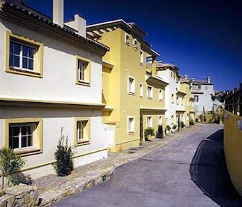 Apartamentos Vista Real