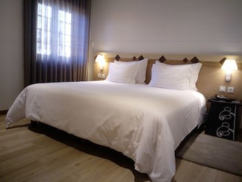 Aveiro Center Hotel